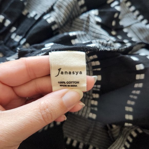 Janasya Black and White Textured Striped Dress Size L - Picture 12 of 17